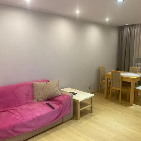 Uroczy Dwa Pokoje,3 Oddzielne Spania,las,skm, Plaza, Parking * Gdynia