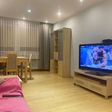 Uroczy Dwa Pokoje,3 Oddzielne Spania,las,skm, Plaza, Parking * Gdynia